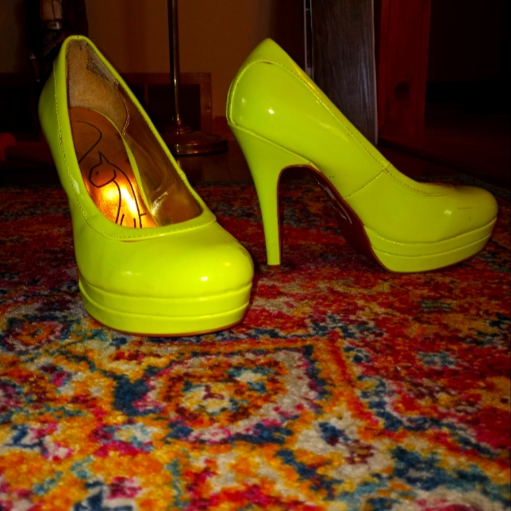 Baby phat neon green high heels size 7.5